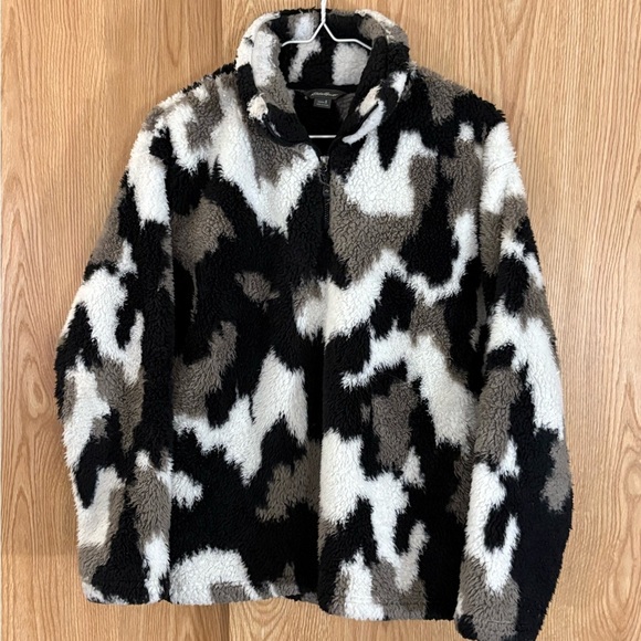 Eddie Bauer Fluffy Soft Fleece Camo Black/Gray/White 1/4 Zip Pullover Jacket - Picture 1 of 4